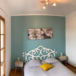 https://le-logis-des-cascades1.fr-provencehotel.com