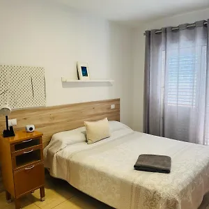 Privada Con Balcon , Vecindario (Gran Canaria) Spain